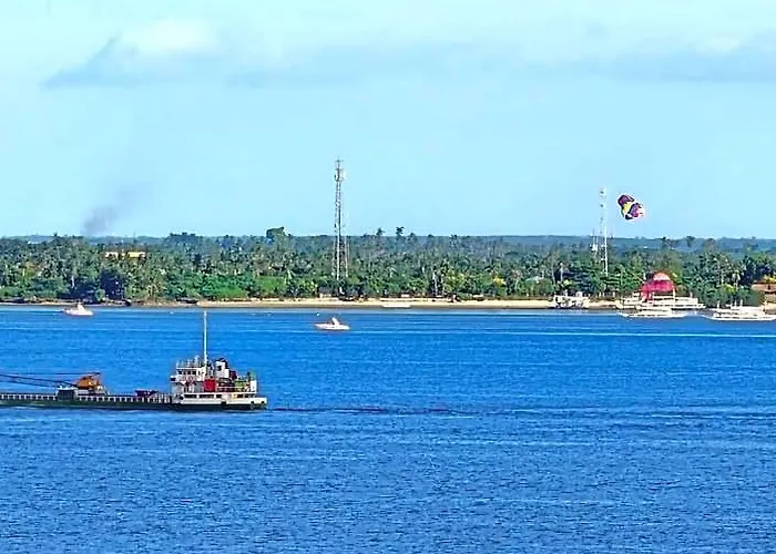 Near Mctan Airport-sunrise+city+seaview Cebu Stadt