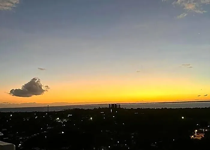 Near Mctan Airport-sunrise+city+seaview 4* Cebu Stadt