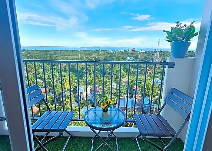 Hotel Near Mctan Airport-sunrise+city+seaview Cebu Stadt